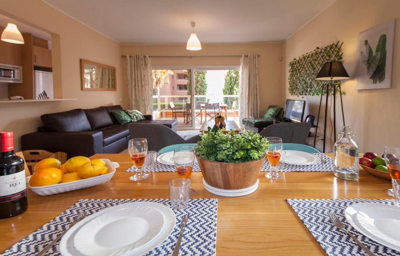 B02 - Fantastic Apartment With Pool Portimão Eksteriør billede