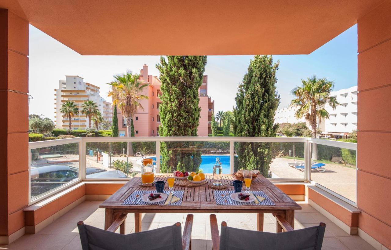 B02 - Fantastic Apartment With Pool Portimão Eksteriør billede